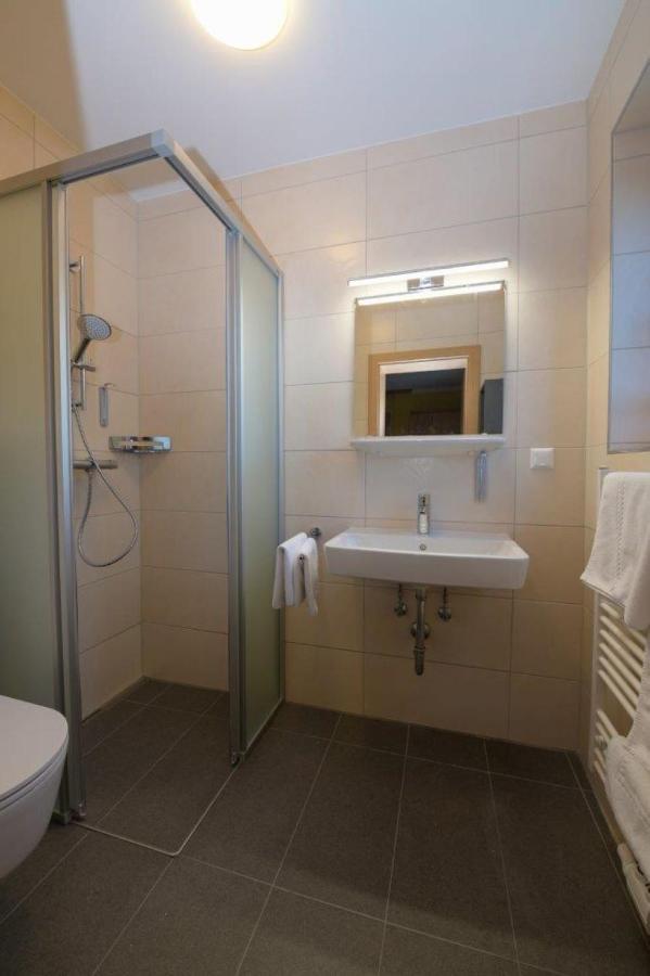 Haus Miriam Hotel Sankt Lorenzen ob Murau Exterior photo