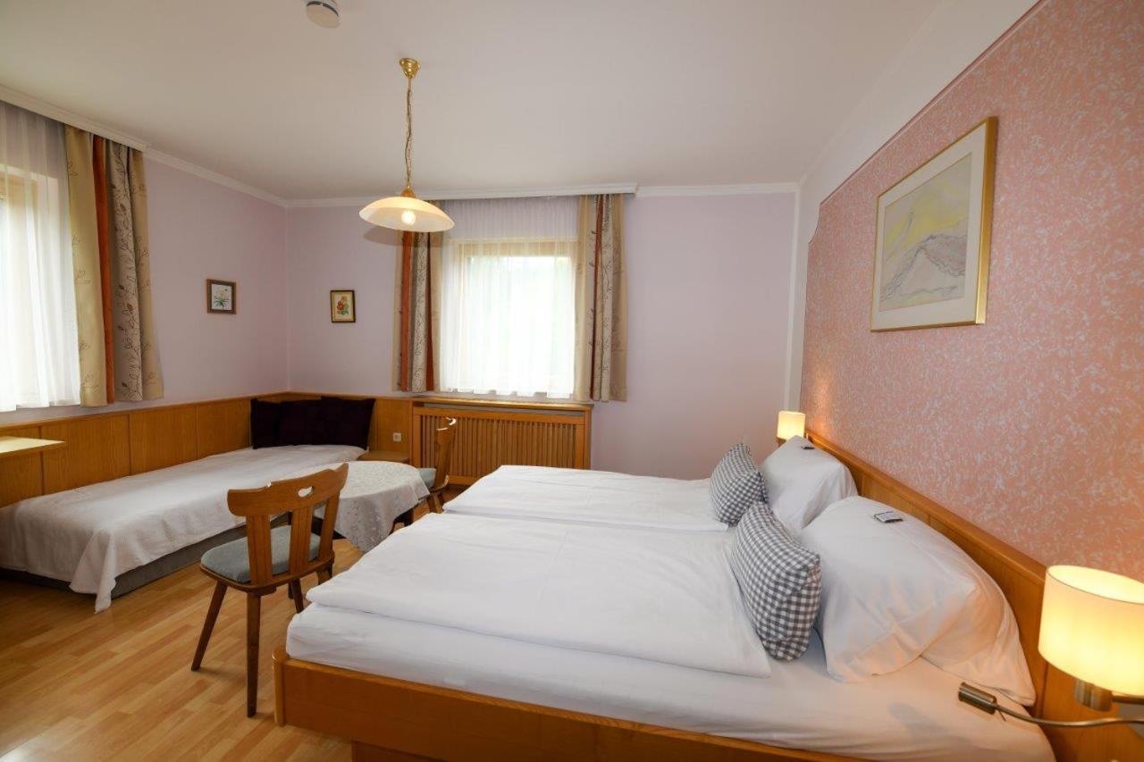 Haus Miriam Hotel Sankt Lorenzen ob Murau Exterior photo