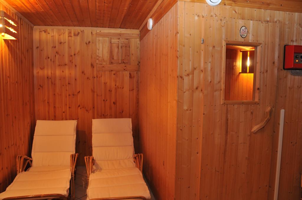 Haus Miriam Hotel Sankt Lorenzen ob Murau Exterior photo
